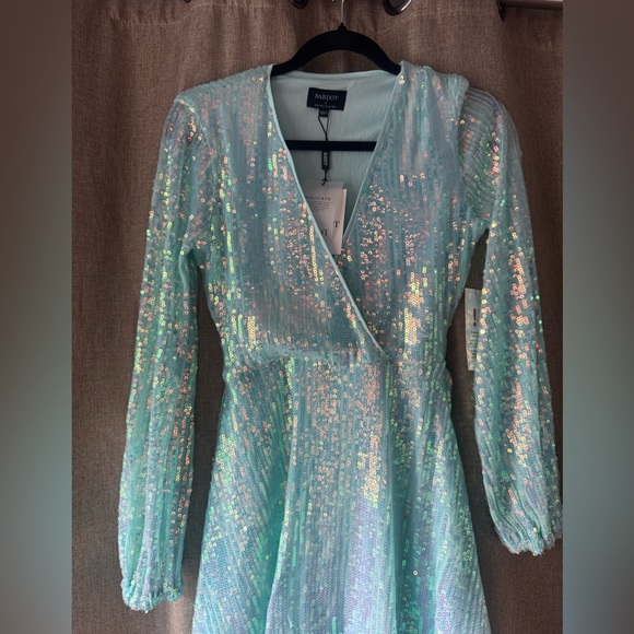 NWT Bardot Bellissa Long Sleeve Sequin Mermaid Minidress - Picture 6 of 15